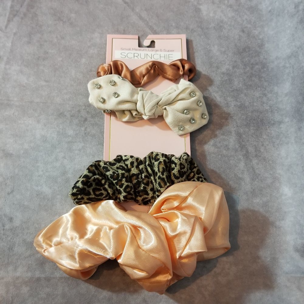4 Pack of Hair Scrunchies